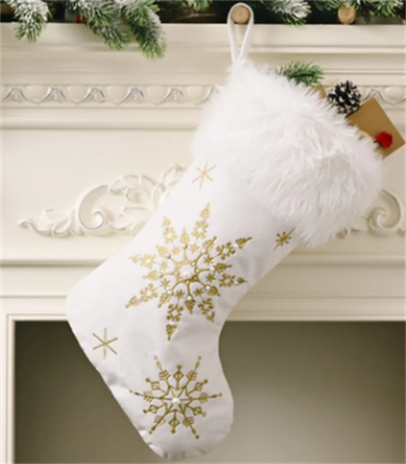 Ziemassvētku Zeķes Ar Baltu Štancēšanas Zelta Sniegpārsla Ziemassvētku Rotājumi Ziemassvētku Kulons Ziemassvētku Eglītes Rotājumi Noel Dāvanu Zeķes Attēls 5